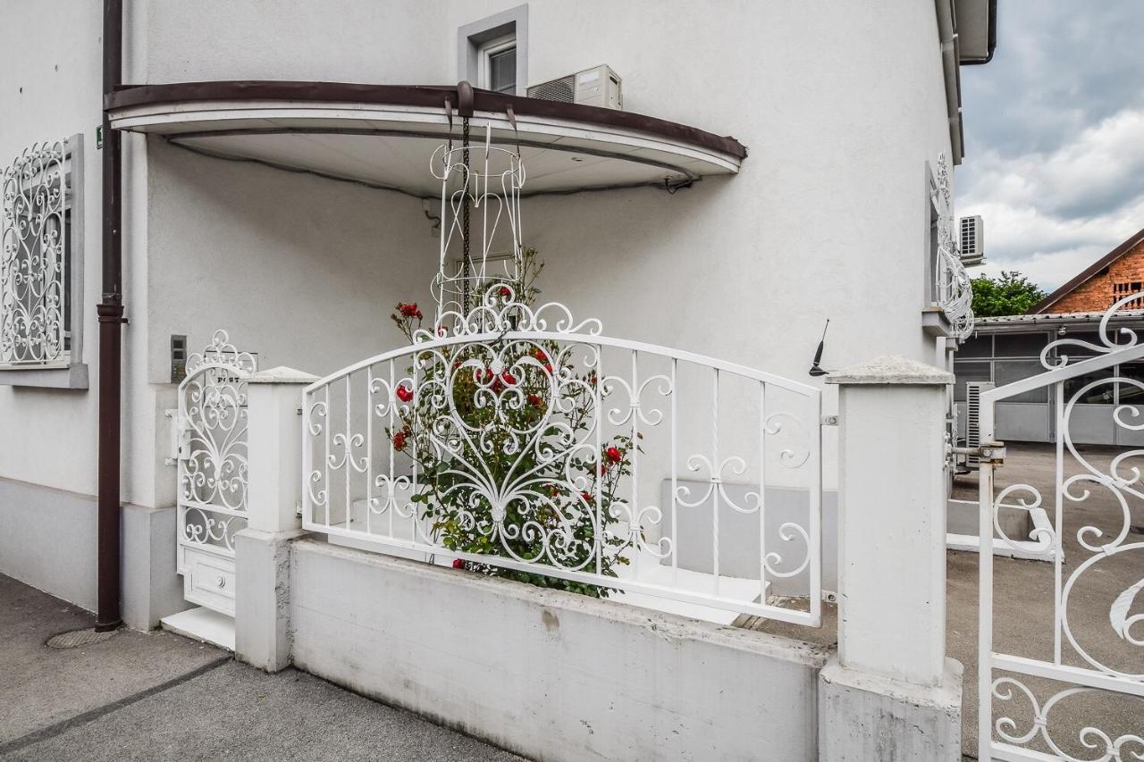 Kavon Apartments Любляна Экстерьер фото